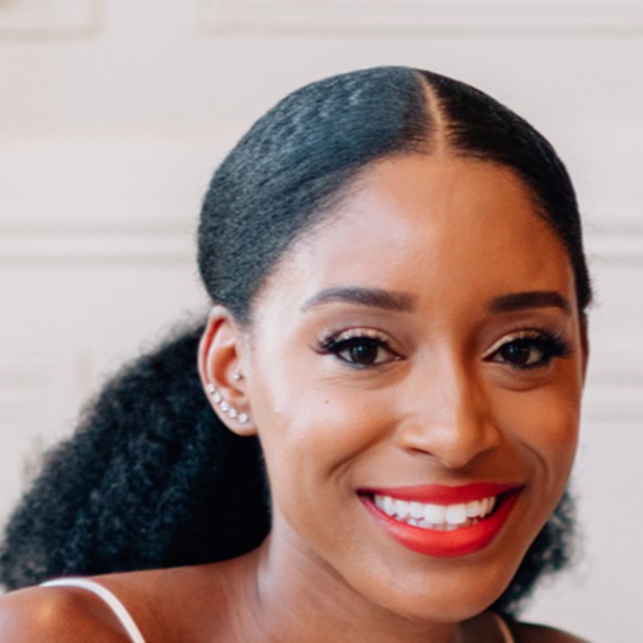 Meet your Posher, Sakia - Picture 1 of 1